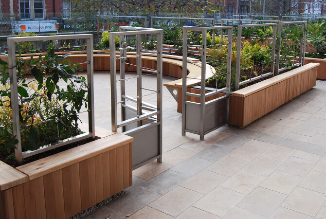Phillimore Walk Roof Top Gardens Trellis and Planters