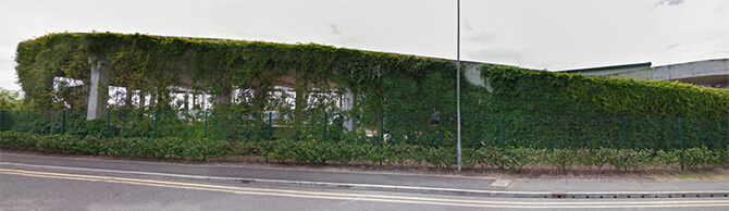 Heathrow Green wall Trellis