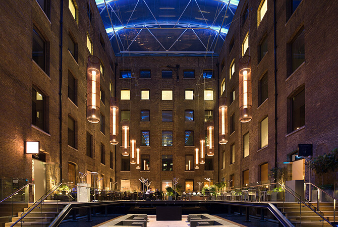 Catenary Lighting Project At Devonshire Square